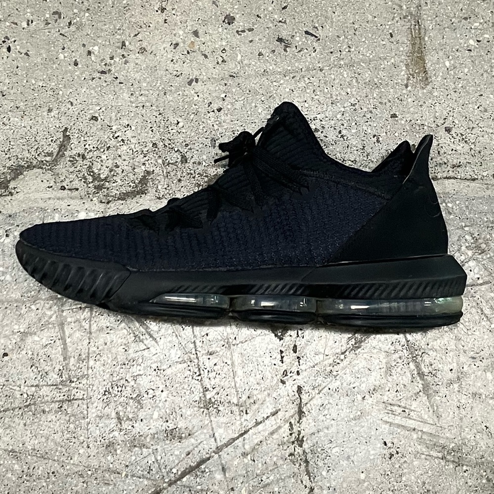 Nike LeBron 16 Low Triple Black CI2668-002 Size 13 - Picture 11 of 15